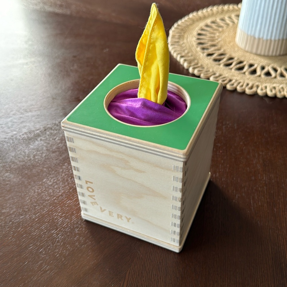 Lovevery Magic Tissue Box and Tissues from the Senser Play Kit 5-6 Months